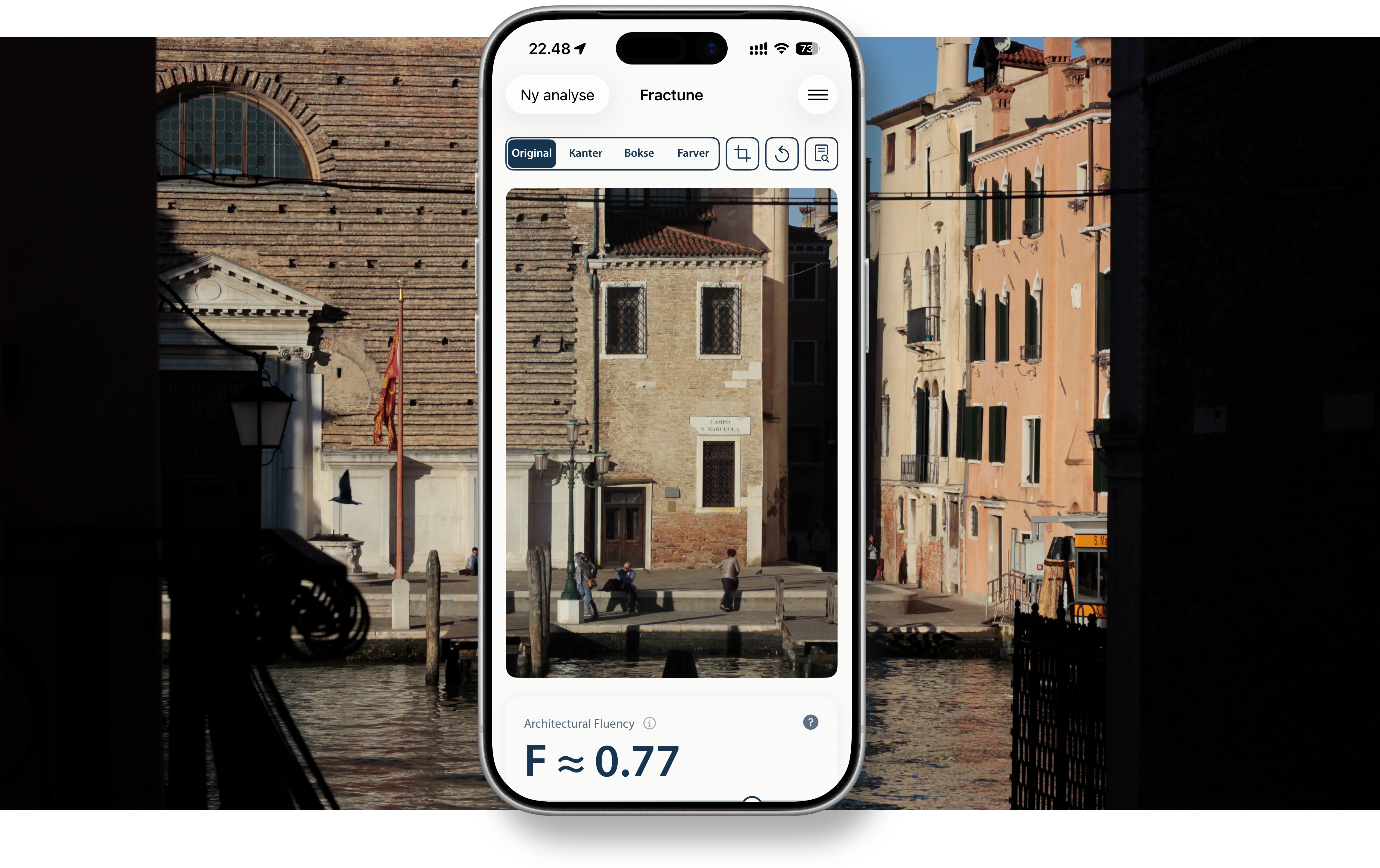 Brick facade in Venice with Fractune showing F ≈ 0.77 for the facade